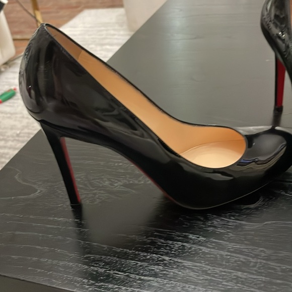Brand new never worn authentic Christian Louboutin 38 1/2 comes with box - Picture 2 of 5